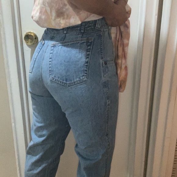 Union Bay High Waisted Vintage Mom Jeans - Picture 3 of 14